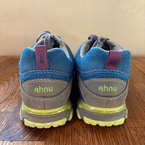 Ahnu Sugarpine Air Mesh Hiking Shoe, Tahoe - Picture 3 of 7